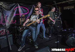 Ghirardi Music, News and Gigs: Red Flag 77 - 4.10.14 The Lady Luck, Canterbury